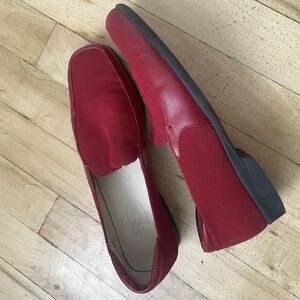 Vintage Talbots Red Womens Loafers Size 5.5‎